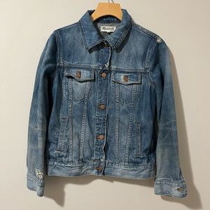 Madewell Distressed Denim Jean Jacket Ellery  Size Medium Preowned